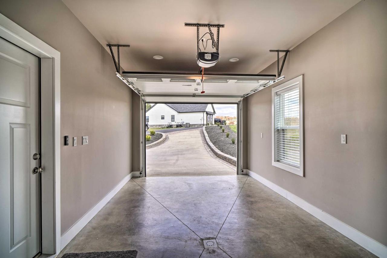 Spacious Sevierville Home With Hot Tub! Esterno foto