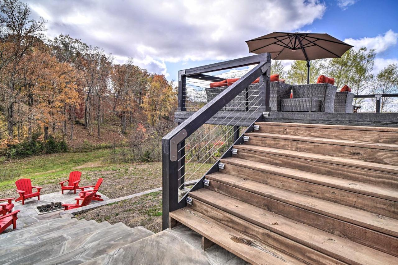Spacious Sevierville Home With Hot Tub! Esterno foto