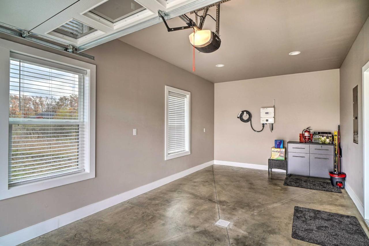 Spacious Sevierville Home With Hot Tub! Esterno foto