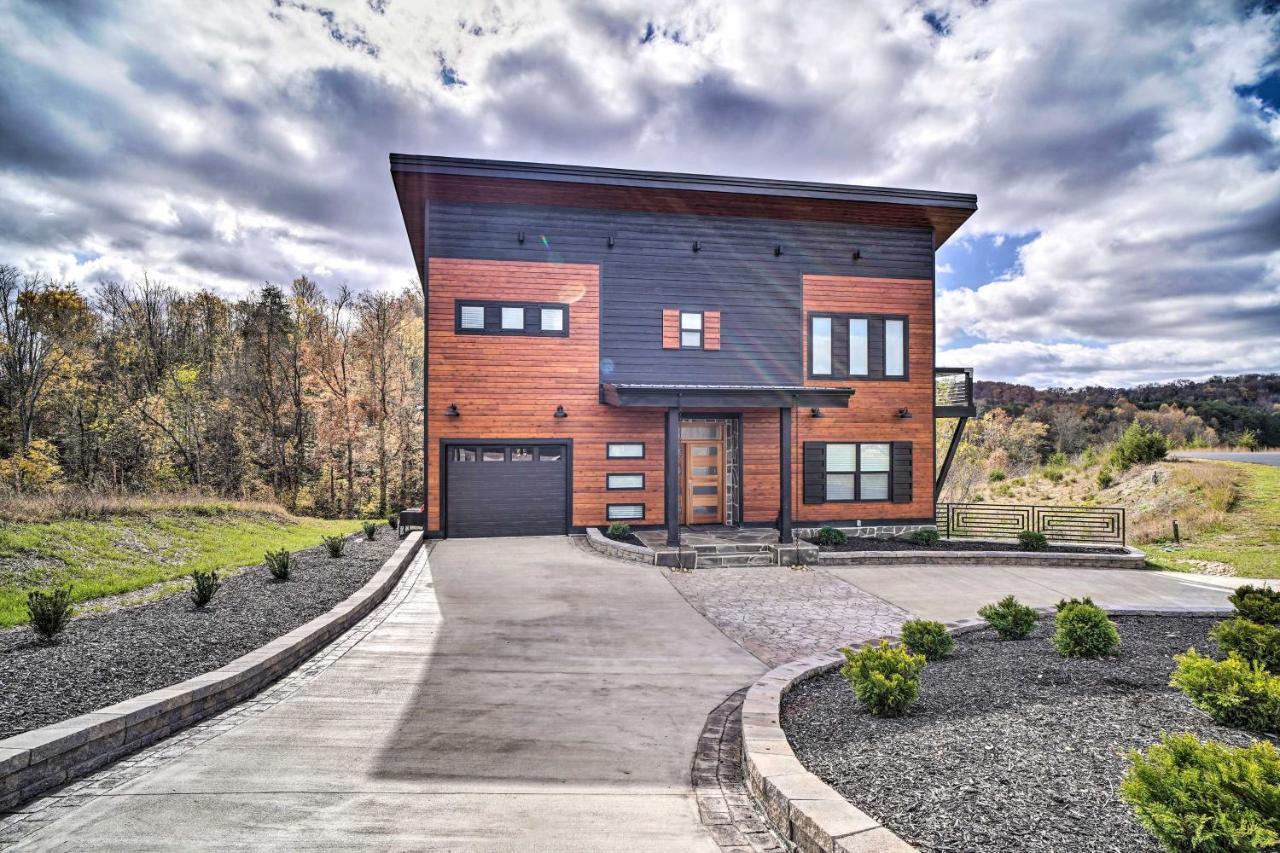 Spacious Sevierville Home With Hot Tub! Esterno foto